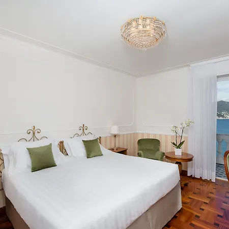 Ξενοδοχείο Grand Miramare 5*